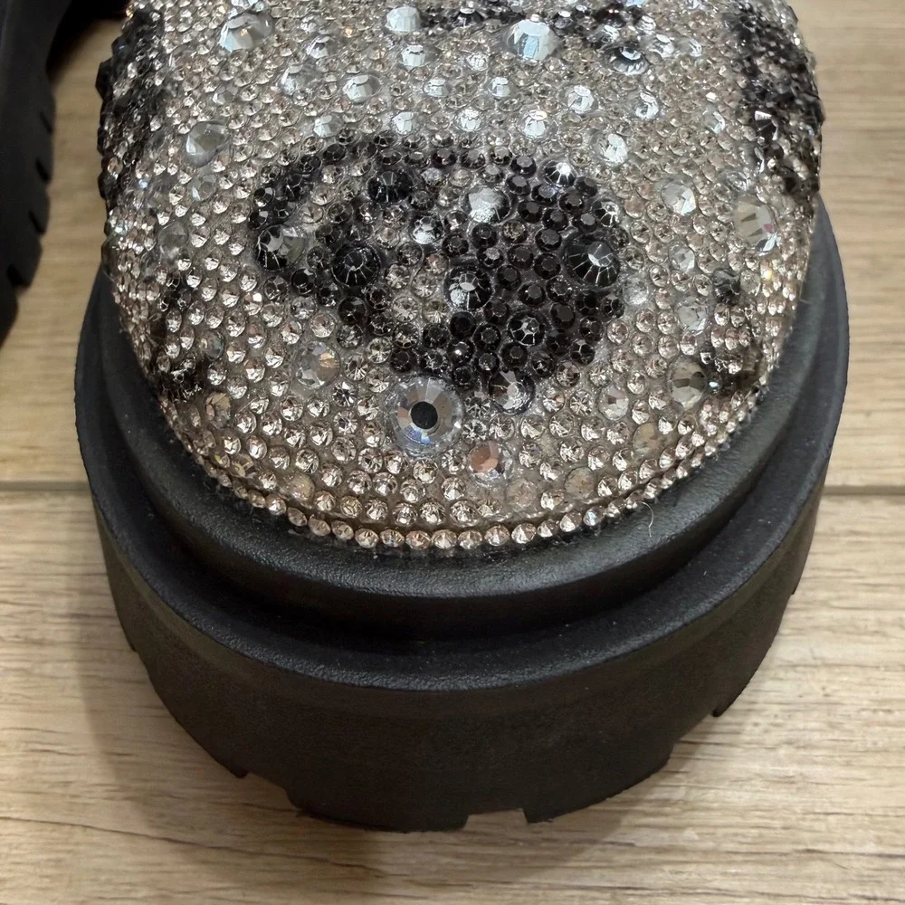 Betsey Johnson Rico Skull Rhinestone Platform Mary Jane Shoes Silver Goth Bling